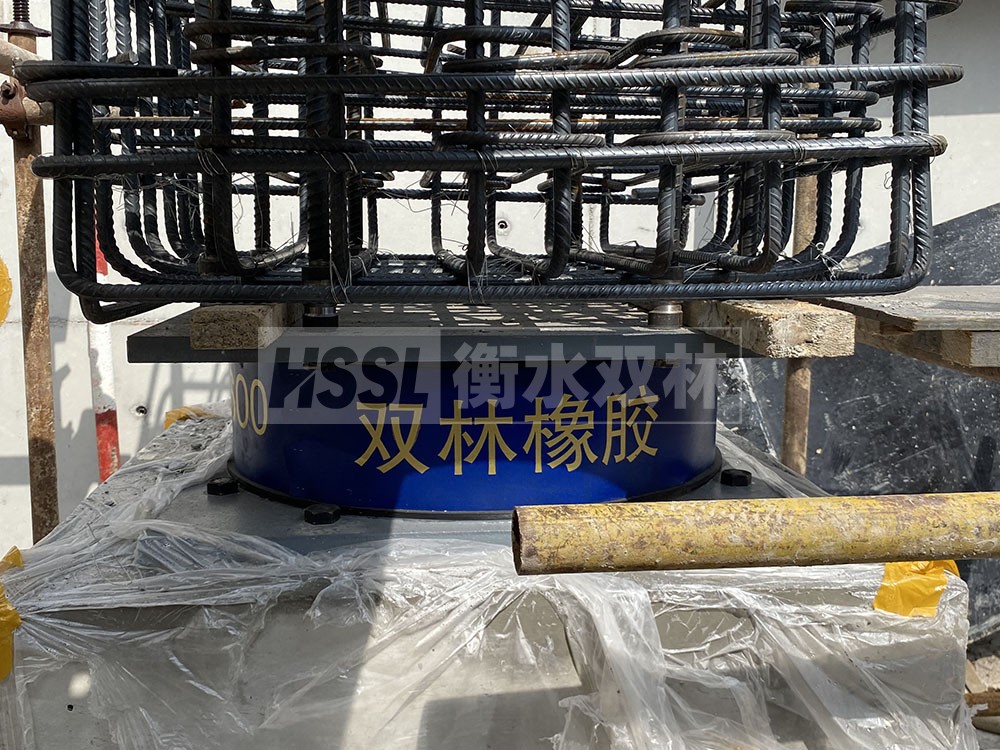 LRB1000鉛芯橡膠支座生產(chǎn)廠家